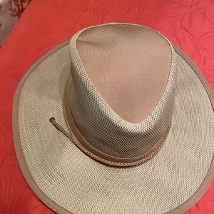 Disney parks safari, mesh Mickey Hat